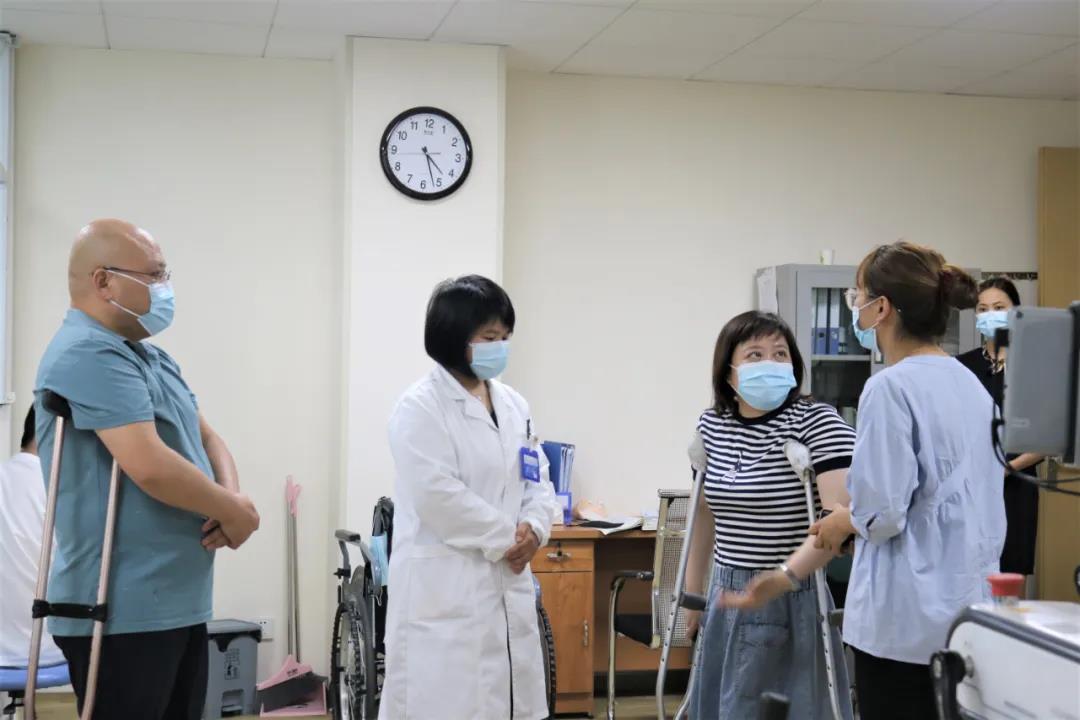 簡訊|遵義市殘聯(lián)副理事長吳青箐、遵義市肢殘人協(xié)會(huì)主席劉寧一行蒞臨我院參觀考察
