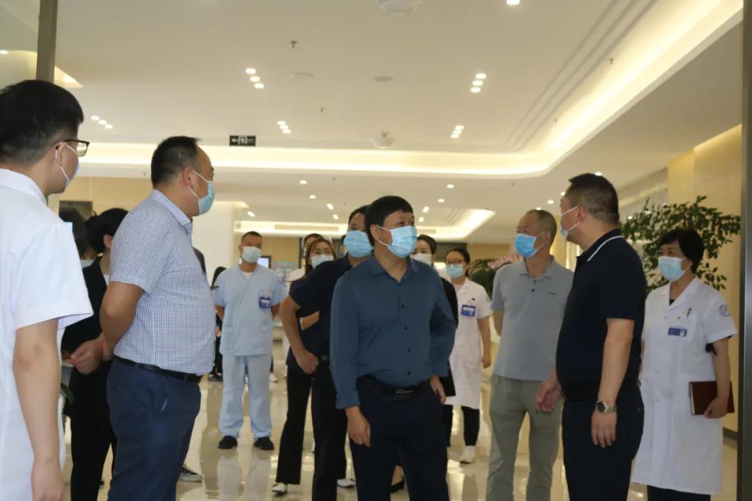 簡訊|貴州省殘聯(lián)社保部調(diào)研員黎毅、貴州省康復(fù)醫(yī)院黨組書記杜飛鵬一行到我院調(diào)研